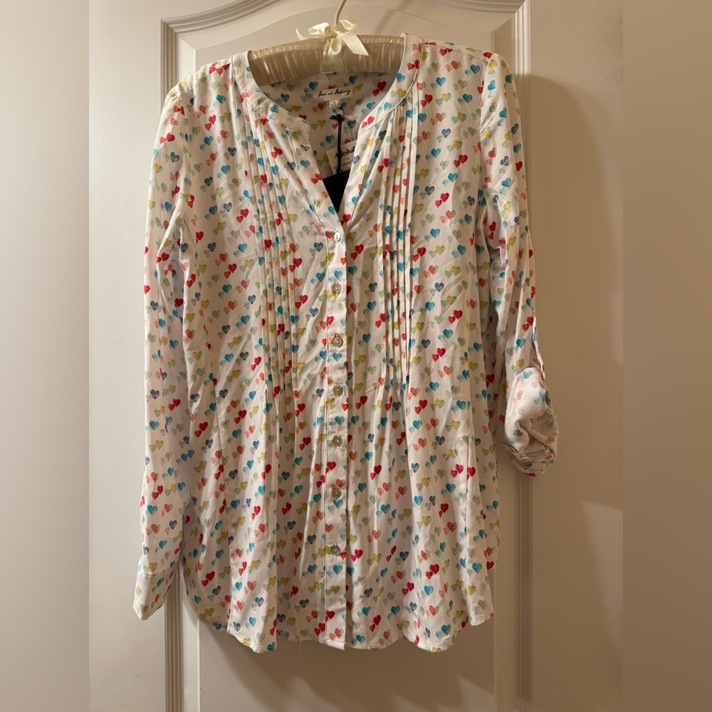 NWT Jane and Delancey Multicolor Heart Print Button Down Shirt Valentine’s Day - Picture 4 of 14